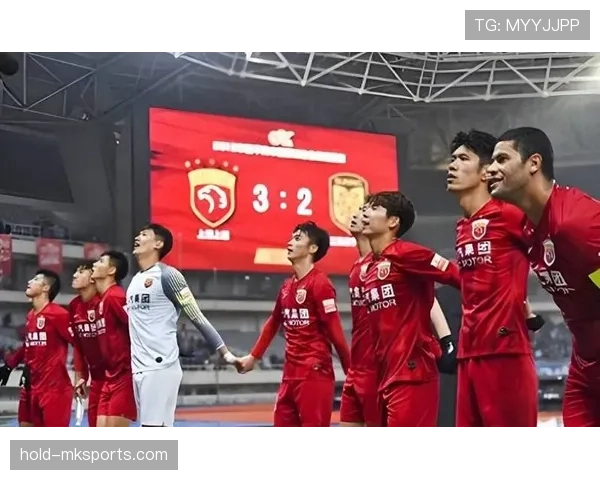 新援加盟助力球队状态回暖，新赛季表现值得期待