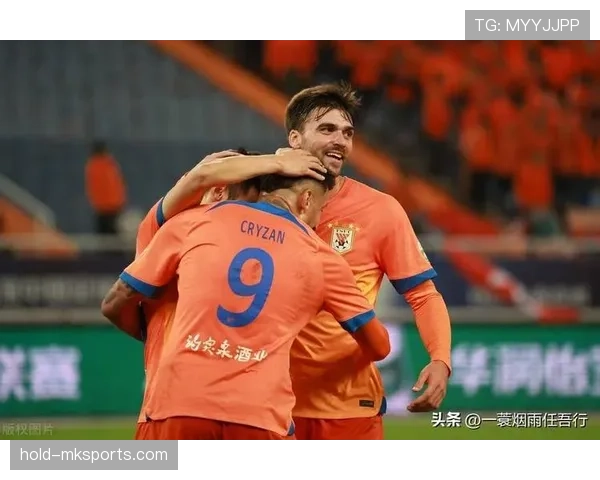 山东泰山矛盾升级!战术变革引争议,豪门地位面临冲击 山东泰山矛盾升级!战术变革引争议,豪门地位面临冲击